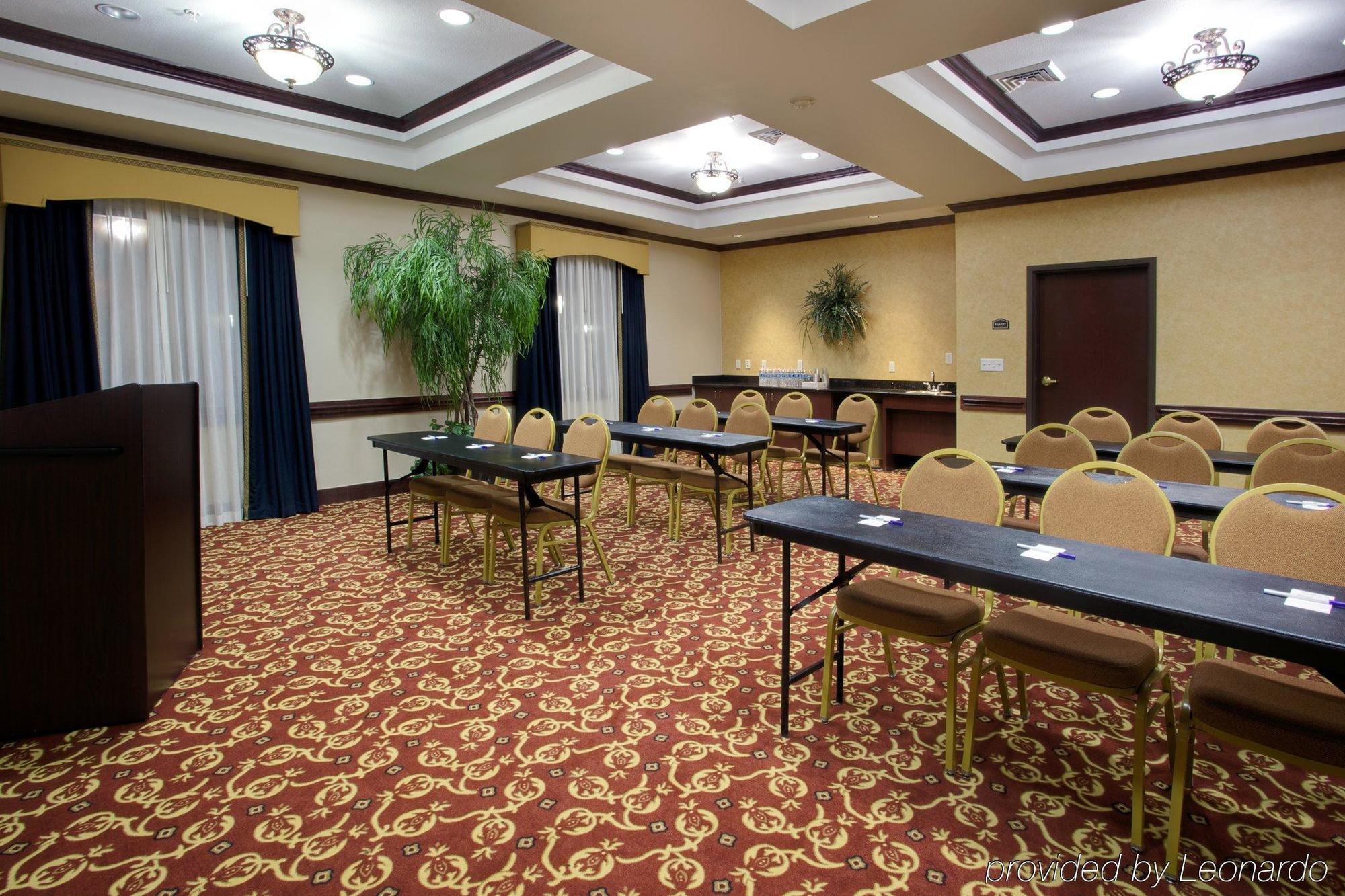 Holiday Inn Express & Suites Wharton By Ihg Facilities photo